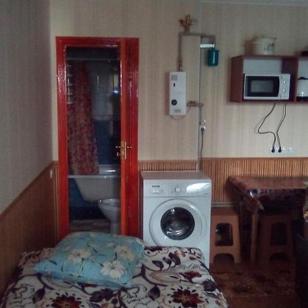 1-Я Слободская, 17А, Угол Проспекта Центрального, 3 Дивана, Wi-Fi, Отдельный Вход. Mykolaïv Extérieur photo