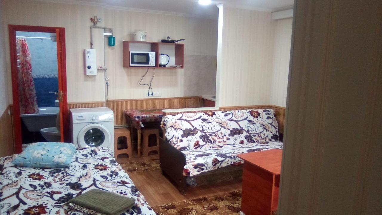 1-Я Слободская, 17А, Угол Проспекта Центрального, 3 Дивана, Wi-Fi, Отдельный Вход. Mykolaïv Extérieur photo