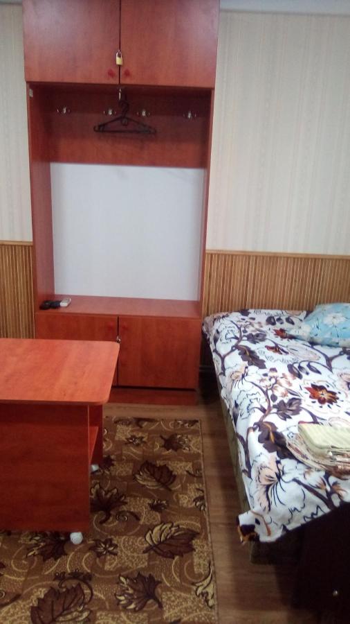1-Я Слободская, 17А, Угол Проспекта Центрального, 3 Дивана, Wi-Fi, Отдельный Вход. Mykolaïv Extérieur photo