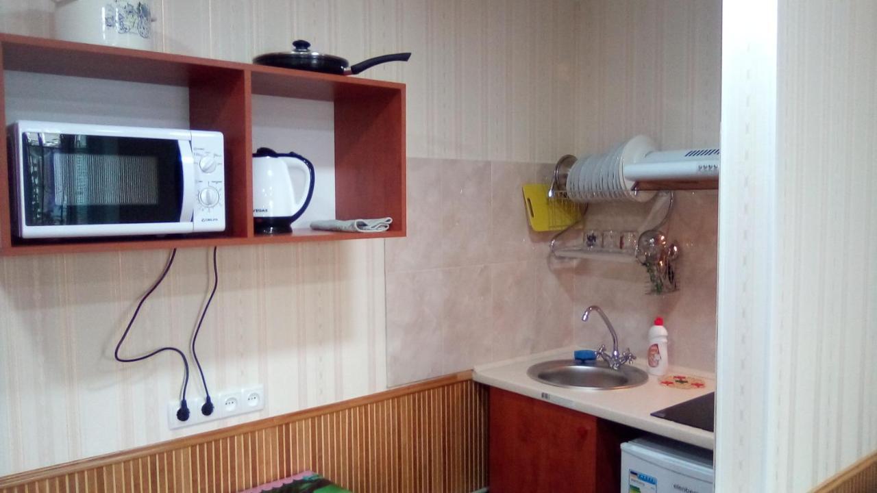 1-Я Слободская, 17А, Угол Проспекта Центрального, 3 Дивана, Wi-Fi, Отдельный Вход. Mykolaïv Extérieur photo